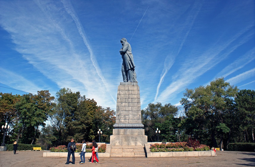 Памятник Шевенко