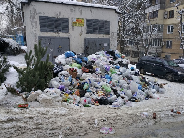 Замусоренный Днепр