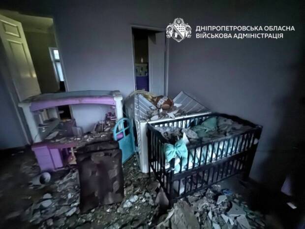 Обстріл Дніпра: 10 тисяч без опалення, поранено четверо