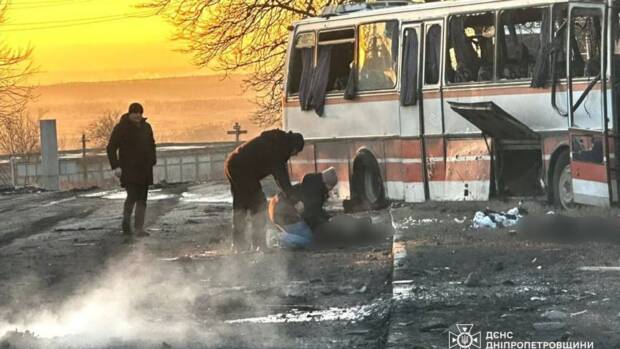 Обстріл автобуса на Дніпропетровщині: 12 загиблих у Павлоградському районі