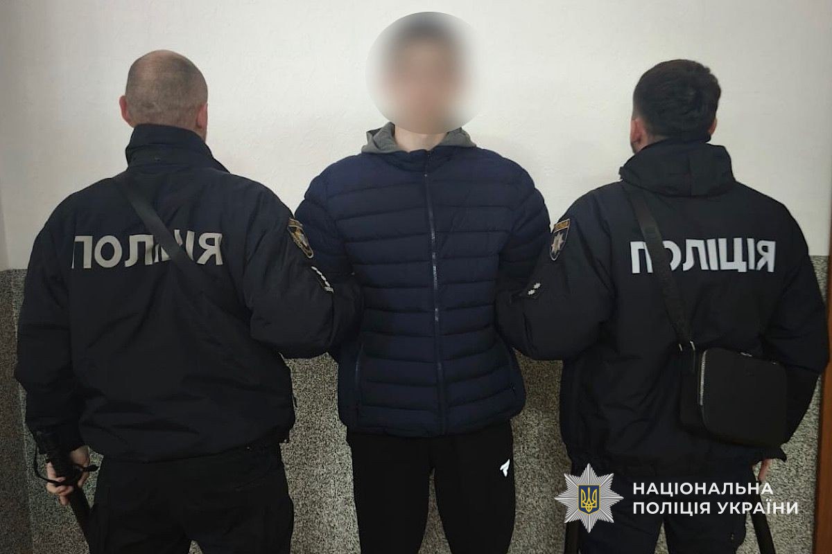 Побиття військового у Дніпрі: підлітки затримані за замах на вбивство