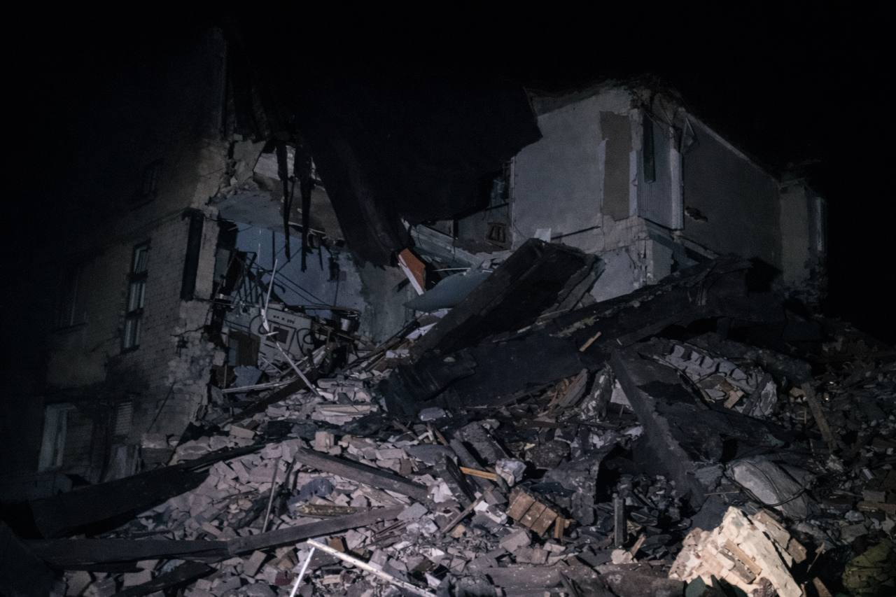 Вибух будинку на Дніпропетровщині: під завалами 4 люди