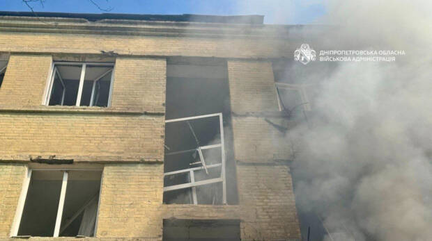 Дрони РФ атакували багатоповерхівку у Дніпрі: 5 поранених