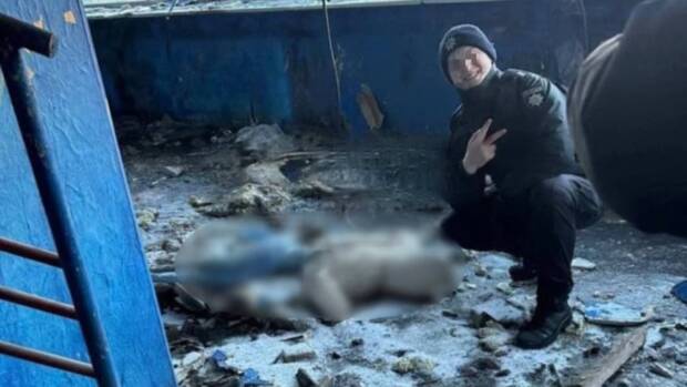 Курсант ДДУВС фотографувався на фоні тіла дівчини: розпочата перевірка