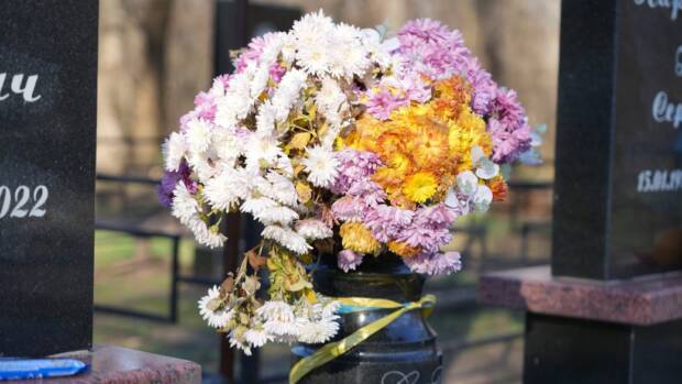 У Нікопольському районі Дніпропетровщини заборонили масові заходи на кладовищах під час поминальних днів