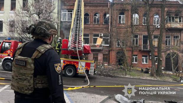 Атака на Дніпро 16 квітня: 2 загиблих, 27 постраждалих, руйнування в житлових кварталах