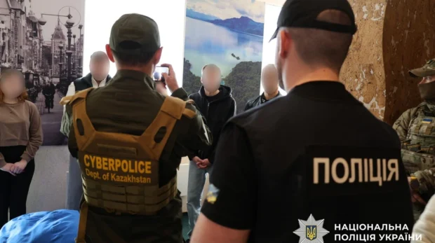 Дніпро: ліквідована мережа кол-центрів, які викрадали крипту у романтичній афері