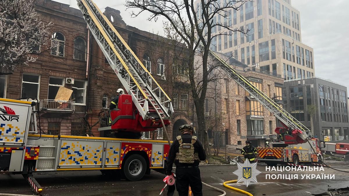 Атака на Дніпро 16 квітня: 2 загиблих, 27 постраждалих, руйнування в житлових кварталах
