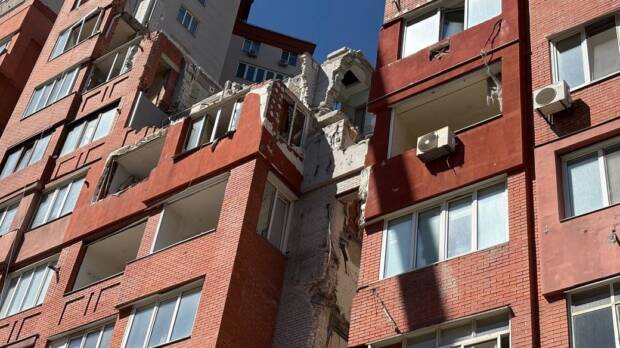 У Дніпрі розпочнуть відбудову багатоповерхівки, що зазнала руйнувань через влучання російської ракети